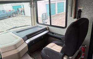 Class A Bounder 2 Full Bath w/ King and Bunkhouse