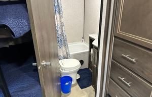 2020 Coleman Lantern BH 285