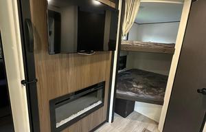 Family-Friendly Prime Time Avenger – Sleeps 8