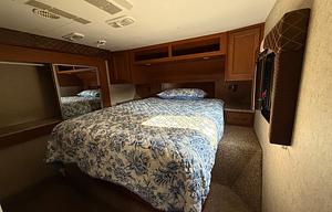 2012 Cyclone HD Edition RV rental photo 13