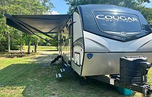Miles & Smiles RV Rental