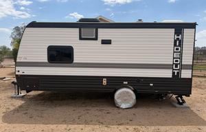 2025 Keystone Hideout - Modern, Cozy & Easy to Tow RV rental photo 9