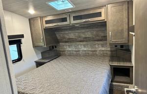 Brand New 5th wheel