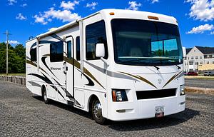 2011 Thor Motor Coach Windsport 30Q