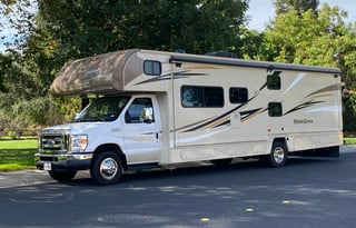 2019 Winnebago Minnie Winnie 31G *Pet Friendly!*