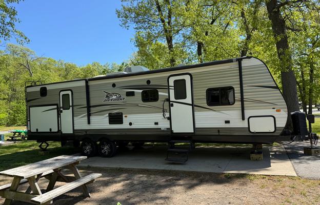 2017 Jayco Jay Flight 32BHDS RV rental photo 1