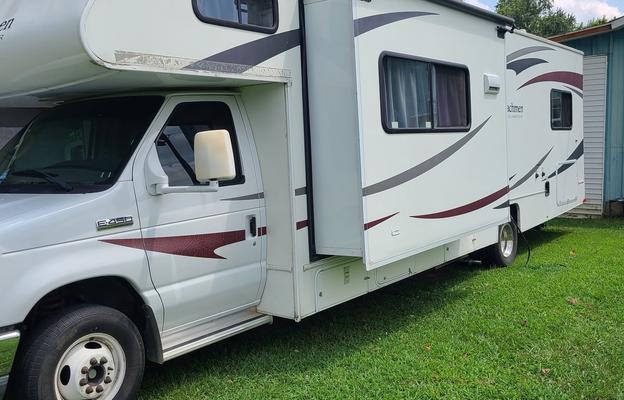 Coachmen – Family Friendly, newly remodeled!