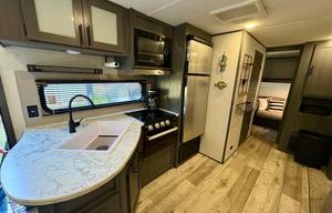 Camper For Rent – Sleeps 7 Comfortably!