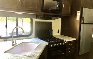 "Trixie" bunk bed, pet friendly & master bedroom