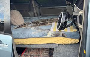 2008 Sienna Camper Van w/ PARKING BATHROOM LAUNDRY