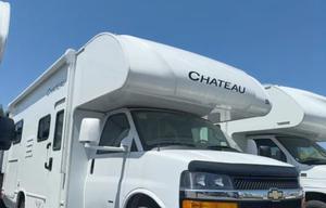 C2 Luxury Thor Chateau 22e -Starlink WiFi Equipped