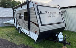 Incredible Family Friendly Trailer Camper