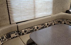 MoJo's 2018 Coachmen Freedom Express 29SE Sleeps 9