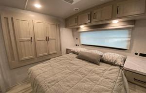 GLAMPING-2021, Queen Master w/Slide out Closet