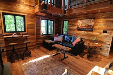 Iron & Vine Luxury Treehouse