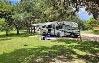 2021 Coachmen 30' of Roadtrip Comfort!