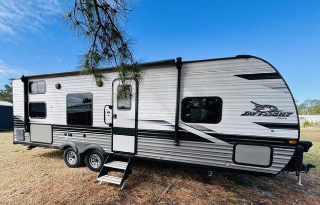 Nate and DeAnna's family rv rental