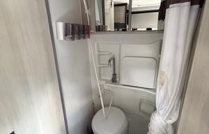 Baez RV Rentals - Adventure-Ready, Pet-Friendly RV