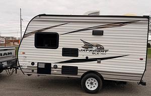 2019 Jayco Jay Flight SLX 7 145RB RV rental photo 7