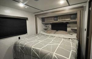 2021 CrossRoads RV Zinger ZR320FB