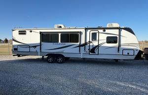 2022 Cougar Half-Ton 34TSB RV rental photo 4
