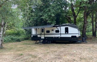 ( the traveler) Keystone Hideout 250BH