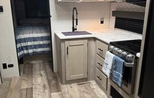 KZ Connect Clean 30’ Travel Trailer