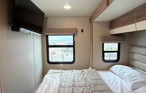 Luxury Mercedes RV – Sleeps 5