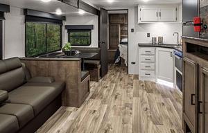 Time Off...2024 Venture RV Stratus Sport SR289VBHS