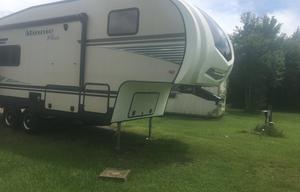 2019 Winnebago Minnie Winnie 26A-  lovers getaway