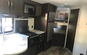 "Trixie" bunk bed, pet friendly & master bedroom