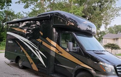 2017 Thor Motor Coach Siesta Sprinter 24SS