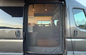 All-Season Off-Grid Campervan - Adventure Ready!