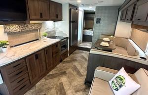 S14 - Luxury Medium Class C