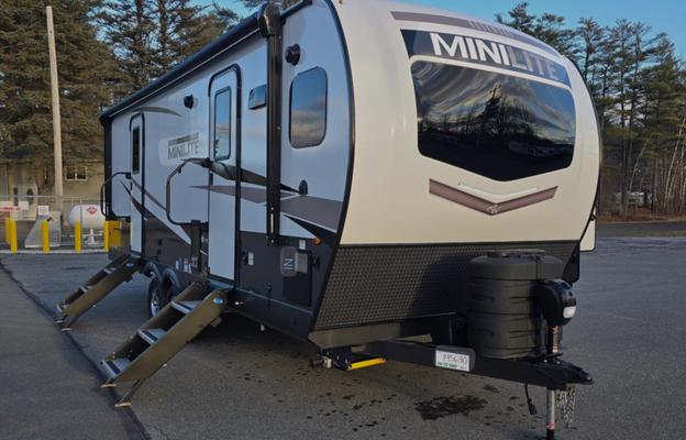 2025 Forest River RV Rockwood Mini Lite 2516S