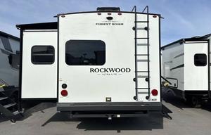 Luxury Camper | Theater Seating | Sleeps 4