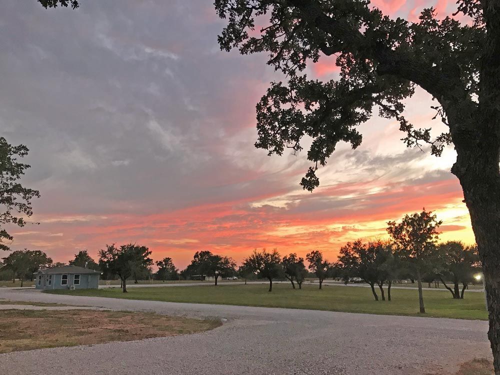Wandering Oaks RV Park
