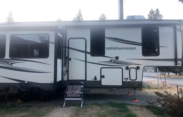 2020 Salem Hemisphere Fifth Wheel