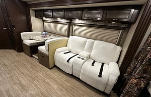 2019 Thor Motor Coach Freedom Traveler A27