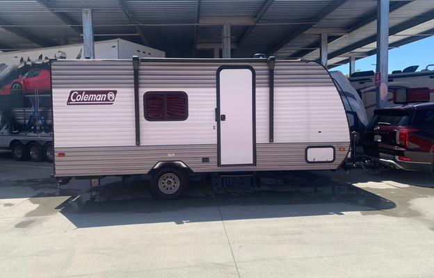 2021 Dutchmen RV Coleman 17R- Free Generator