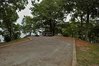 WILLOW GROVE CAMPGROUND WAGON WHEEL SITE