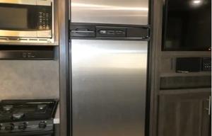 Highland Ridge Open Range Ultra Lite 31ft Sleeps 8