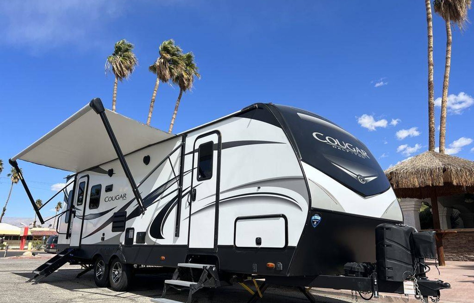 RV for 6 Guests | Burning Man Ready | Yucca Valley