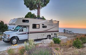 2022 Coachmen Burning Man-friendly