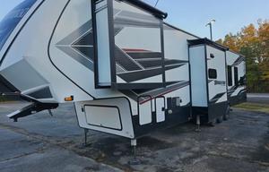 2021 Grand Design Momentum MTN1540
