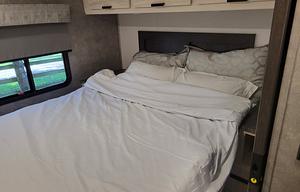 New 32ft motorhome Sunseeker LE 3250DS