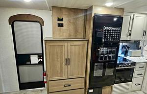Break - Brand-New Bunkhouse Built for Family