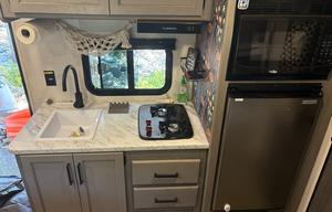 2024 Keystone RV Hideout Sport Single Axle 175BH RV rental photo 5