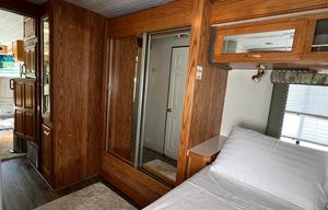 Class A Gulf Stream Sun Voyager - 32'