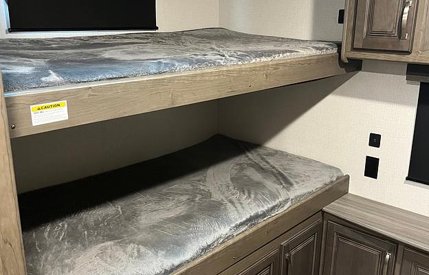 2022 Cougar Half-Ton 34TSB RV rental photo 1